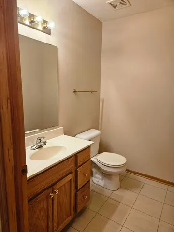 $2,350 | 3877 Old Elm Drive Southeast, Grand Rapids, MI 49512