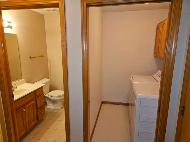 $2,350 | 3877 Old Elm Drive Southeast, Grand Rapids, MI 49512