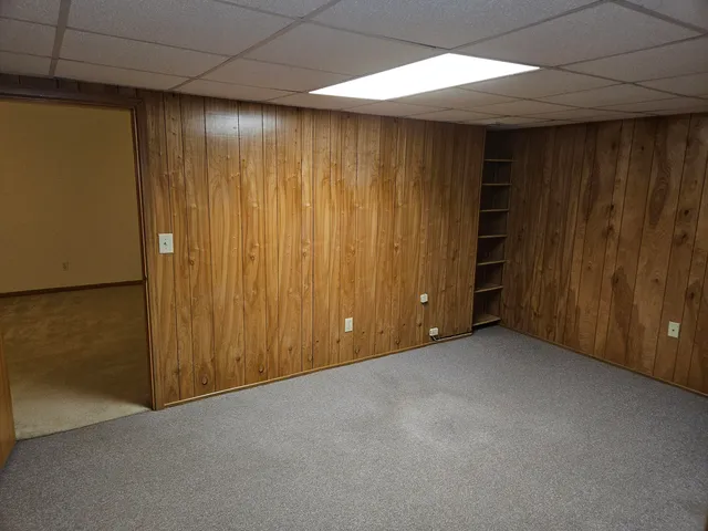 $2,350 | 3877 Old Elm Drive Southeast, Grand Rapids, MI 49512