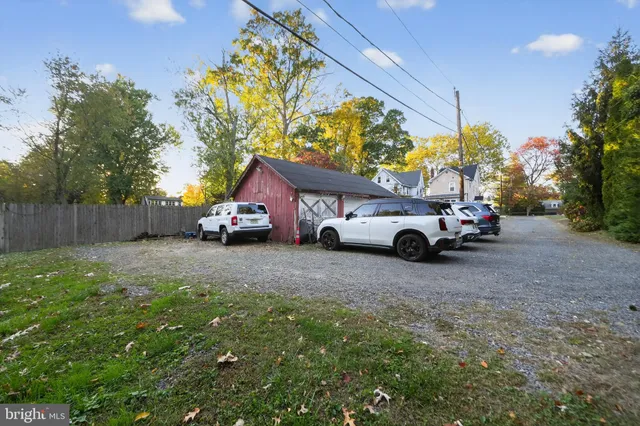 $525,000 | 526 East Main Street, Moorestown, NJ 08057