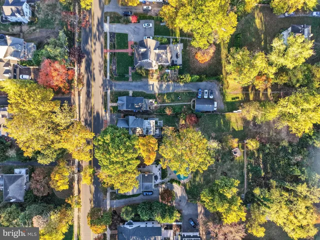 $525,000 | 526 East Main Street, Moorestown, NJ 08057