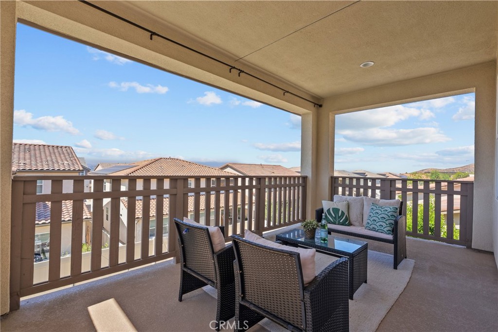 18138 Tableau Way Saugus, CA 91350 - Photo 36 of 46