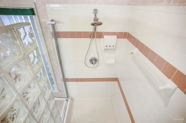 a bathroom with a bathtub