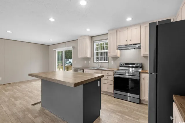 $259,900 | 1930 Goose Bay, Loris, SC 29569