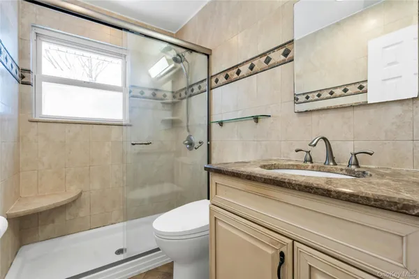 $1,128,000 | 15 Fairway Drive, Old Bethpage, NY 11804