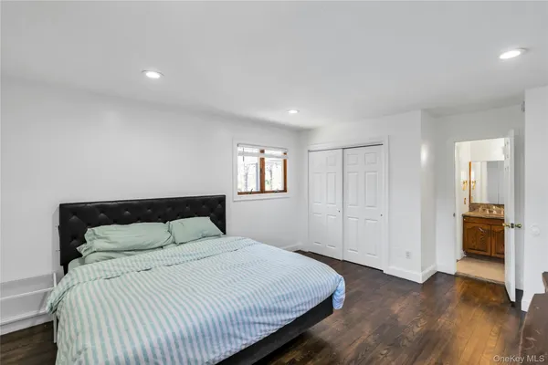 $1,128,000 | 15 Fairway Drive, Old Bethpage, NY 11804