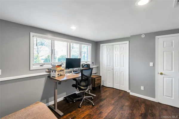 $1,128,000 | 15 Fairway Drive, Old Bethpage, NY 11804