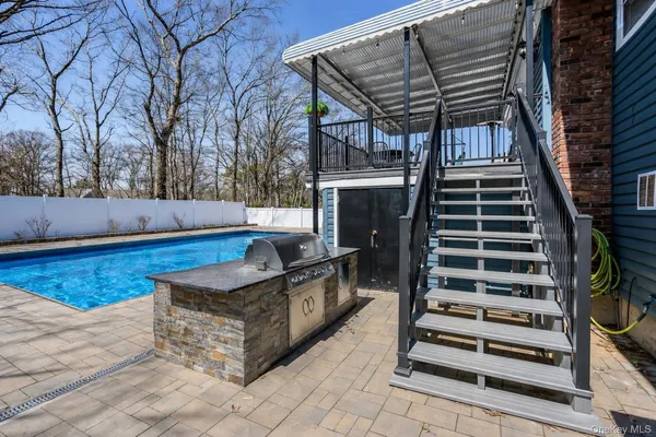 $1,128,000 | 15 Fairway Drive, Old Bethpage, NY 11804