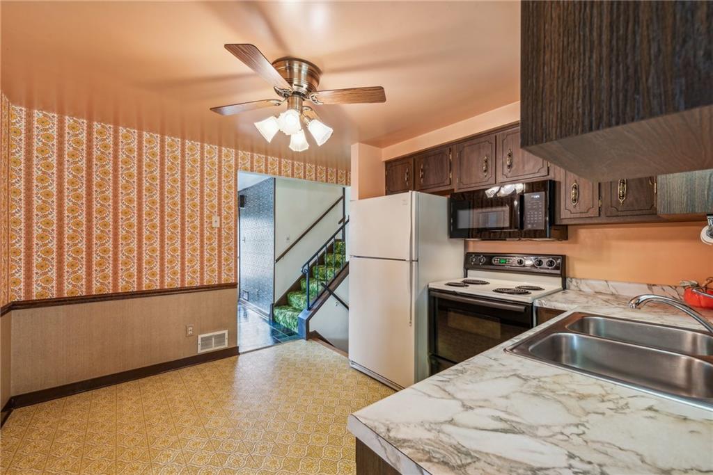 732 Valley View Road Eighty Four, PA 15330 - Photo 15 of 44 Gallery Image 15