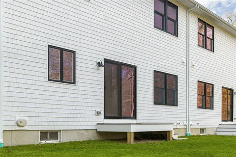 $410,162 | 35 Whittier Drive, South Kingstown, RI 02879