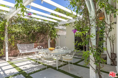 $1,598,000 | 5719 Rhodes Avenue, Valley Village, CA 91607