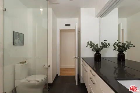 $1,598,000 | 5719 Rhodes Avenue, Valley Village, CA 91607