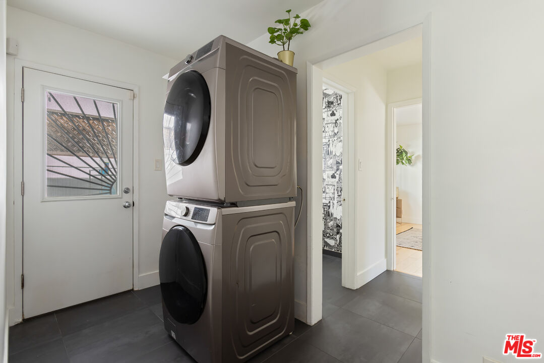 5719 Rhodes Avenue Valley Village, CA 91607 - Photo 48 of 55 a utility room with dryer and washer