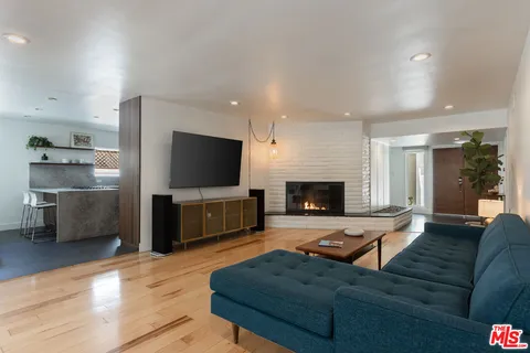 $1,598,000 | 5719 Rhodes Avenue, Valley Village, CA 91607