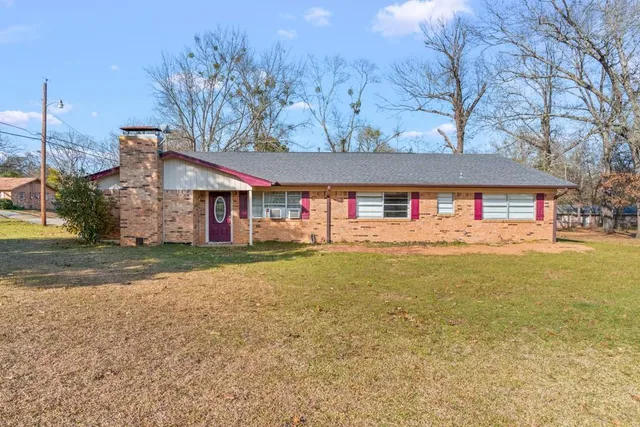 $250,000 | 2400 Holly Street, Jacksonville, TX 75766