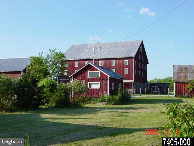 10 Patterson Road Gettysburg, PA 17325 - Photo 3 of 9 Gallery Image 3