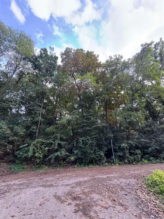 $129,800 | 5611 Tall Oaks Road, Waunakee, WI 53597