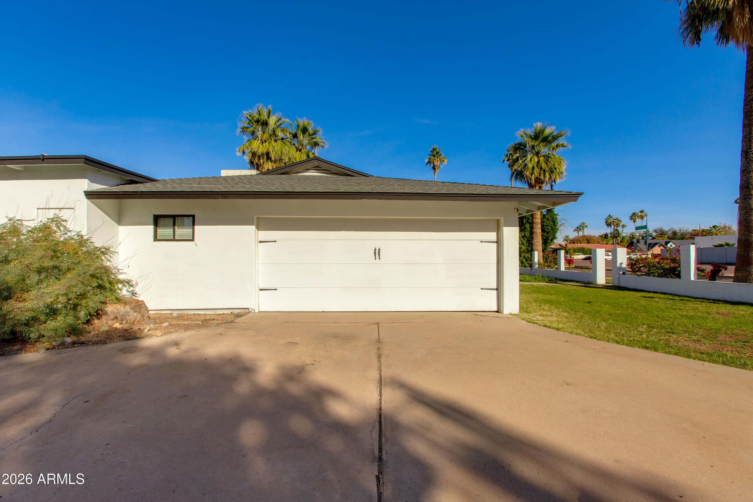 7830 North 7th Avenue Phoenix, AZ 85021 - Photo 35 of 43 a view of outdoor space and yard