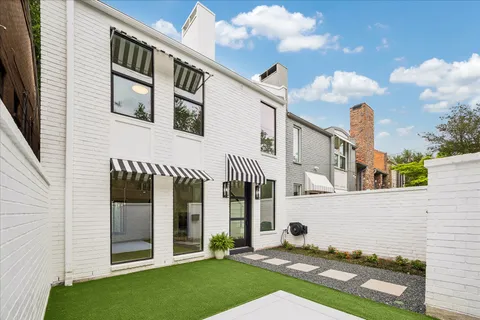 $815,000 | 5056 Academy Street, Houston, TX 77005