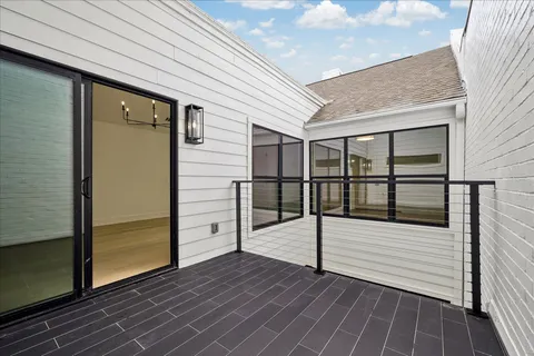 $815,000 | 5056 Academy Street, Houston, TX 77005