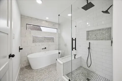 $815,000 | 5056 Academy Street, Houston, TX 77005