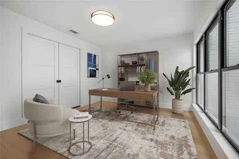 $815,000 | 5056 Academy Street, Houston, TX 77005