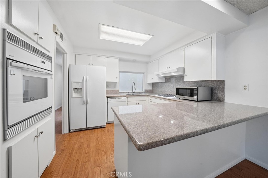 19311 Oak Crossing Road Newhall, CA 91321 - Photo 6 of 49