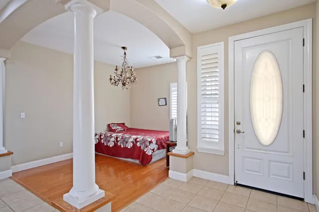 $975,000 | 984 East Woodward Avenue, Manteca, CA 95337