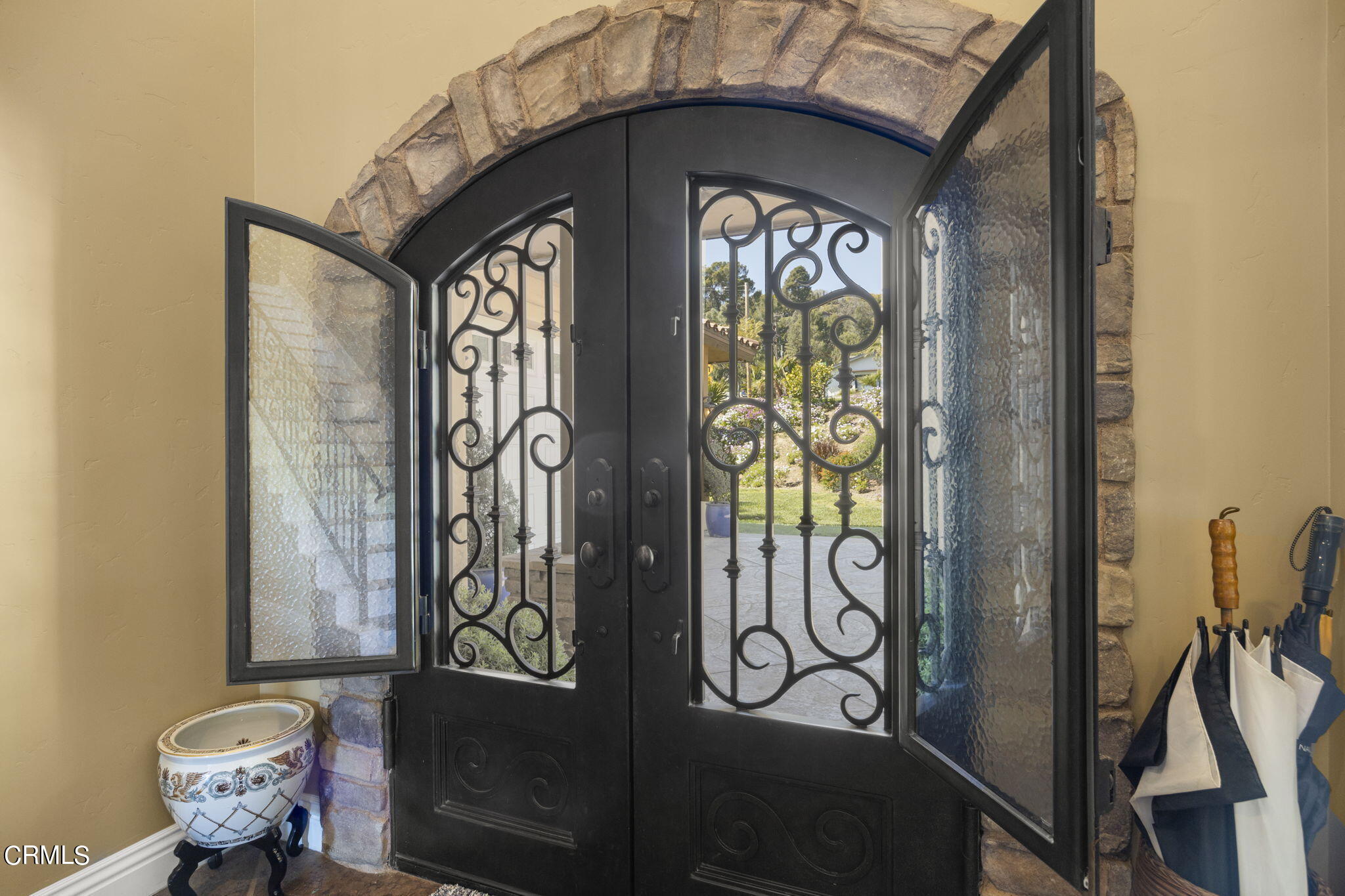 1006 Mesa Drive Camarillo, CA 93010 - Photo 5 of 74 a front view of a house with chairs