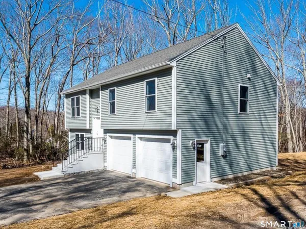 $469,900 | 16 South Street, Brooklyn, CT 06234