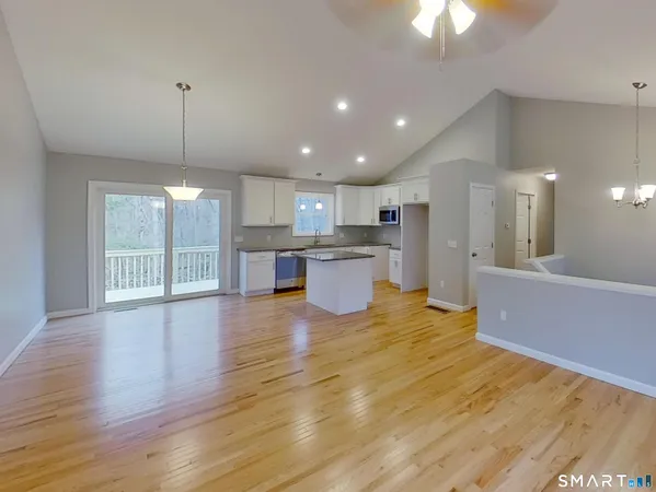 $469,900 | 16 South Street, Brooklyn, CT 06234