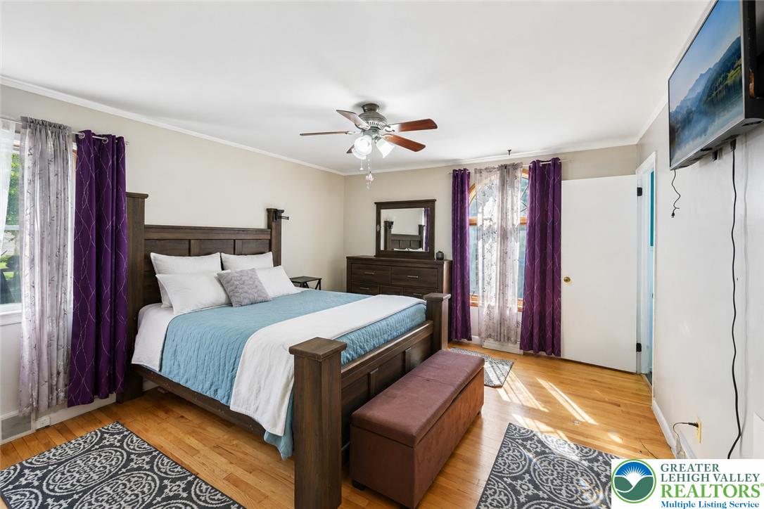 2649 Nottingham Road Bethlehem, PA 18017 - Photo 22 of 49 Hardwood floors and a ceiling fan enhance this comfortably appointed bedroom.