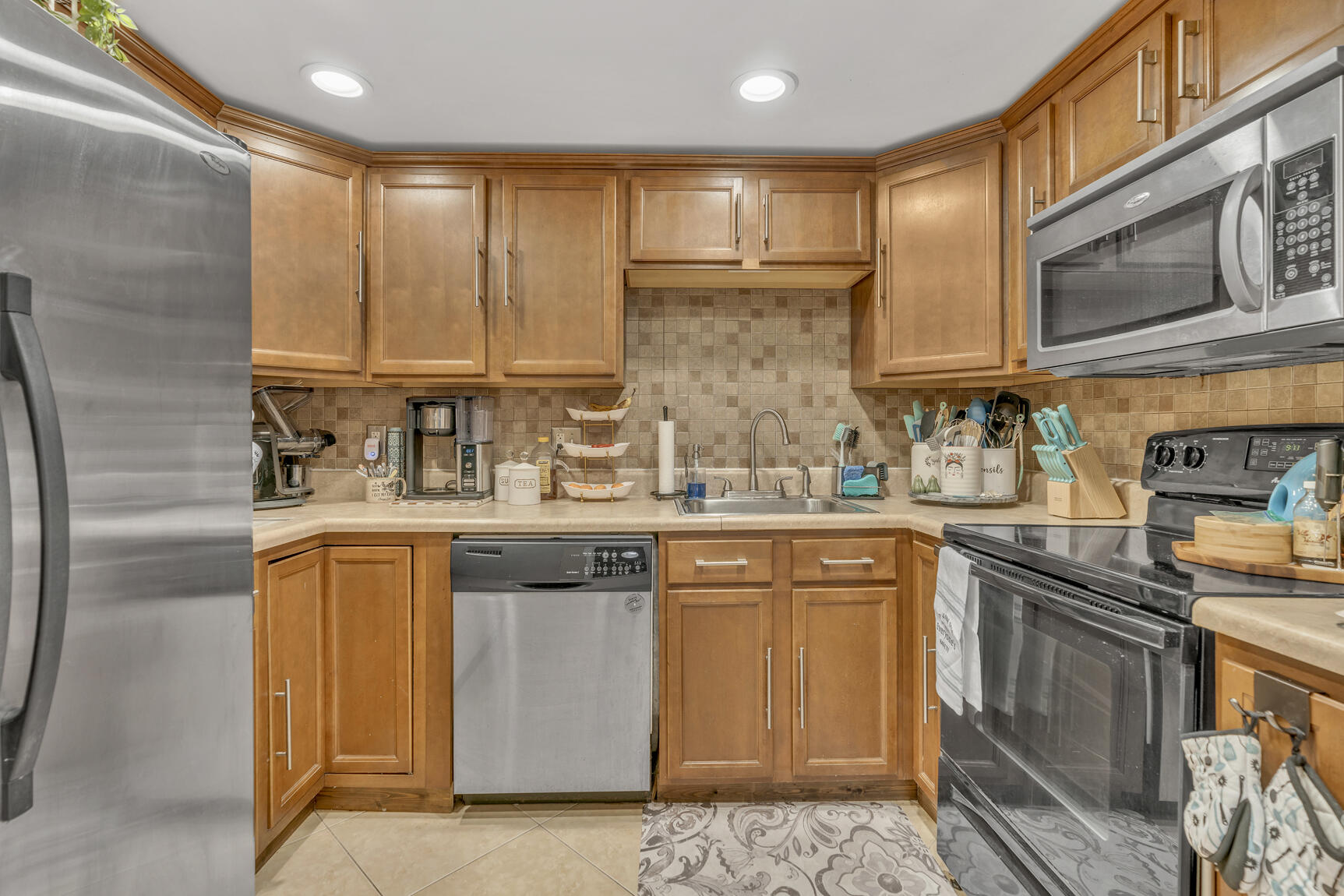 4166 Inverrary Drive, Unit 304 Lauderhill, FL 33319 - Photo 20 of 31 DSC02295