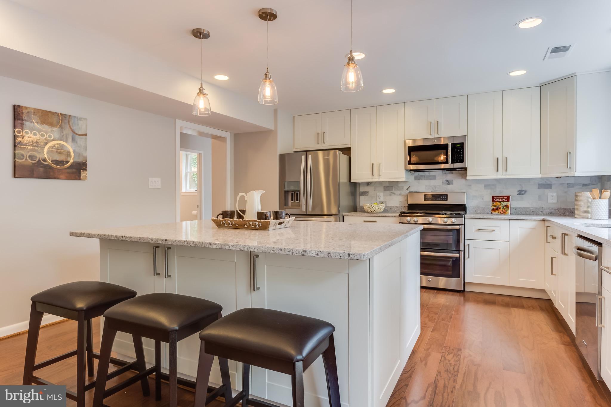 5305 Waneta Road Bethesda, MD 20816 - Photo 10 of 30 Kitchen