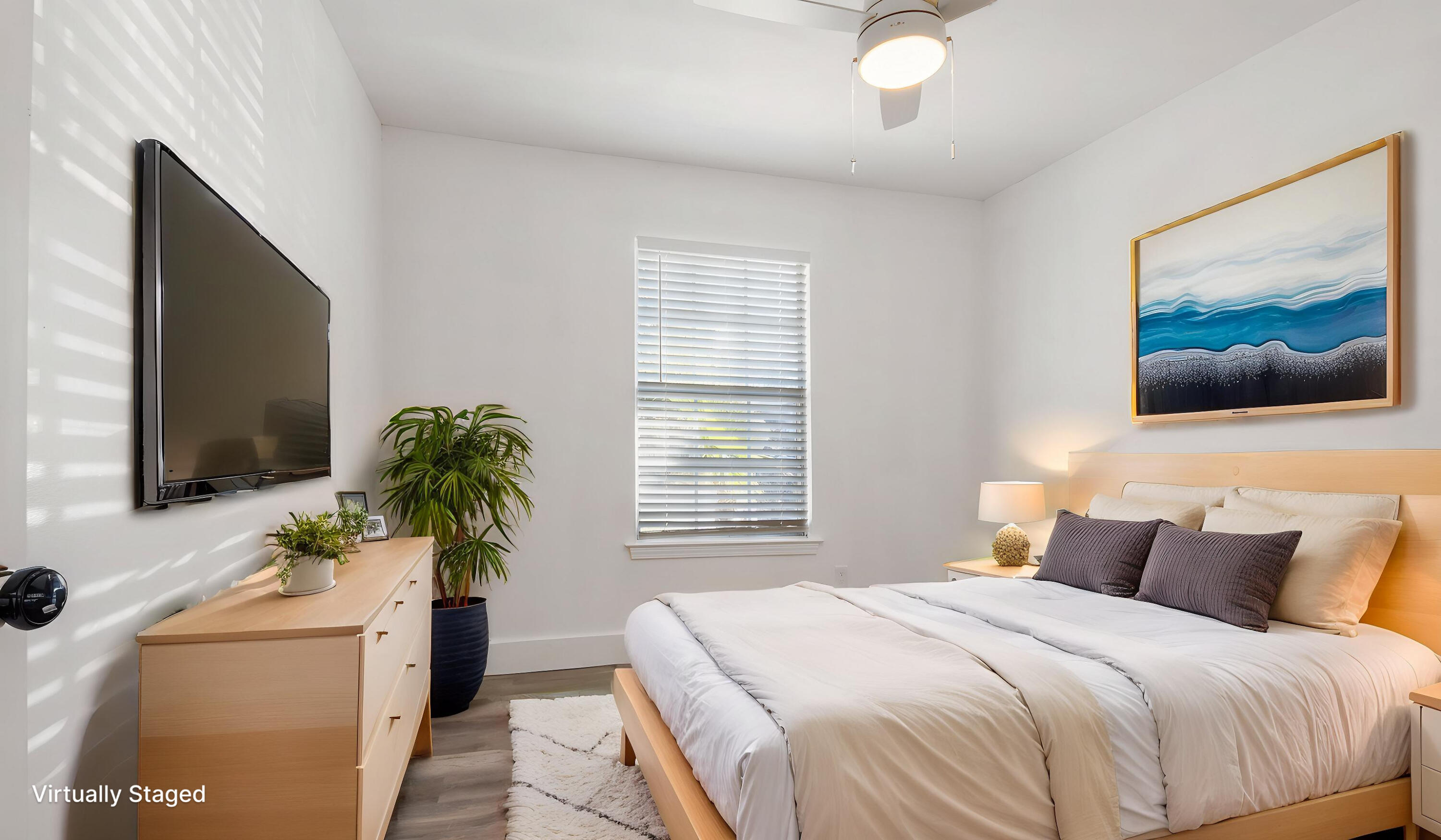 44 Ruby Circle Mary Esther, FL 32569 - Photo 28 of 34 a bedroom with bed and a flat screen tv