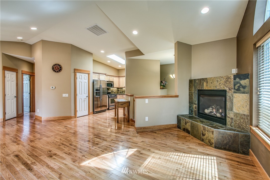 4 Bramble Way Bellingham, WA 98229 - Photo 4 of 22 Gallery Image 4