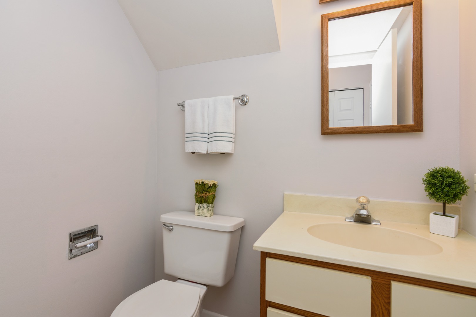 272 Butternut Lane, Unit 272 Streamwood, IL 60107 - Photo 11 of 11