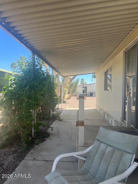2605 South Tomahawk Road, Unit 187 Apache Junction, AZ 85119 - Photo 32 of 33 a view of outdoor space