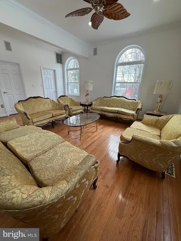 $3,800 | 3003 Preston Avenue, Alexandria, VA 22306