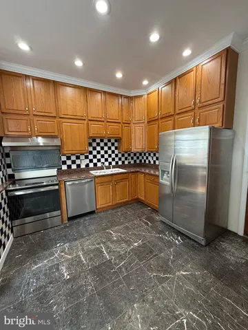 $3,800 | 3003 Preston Avenue, Alexandria, VA 22306