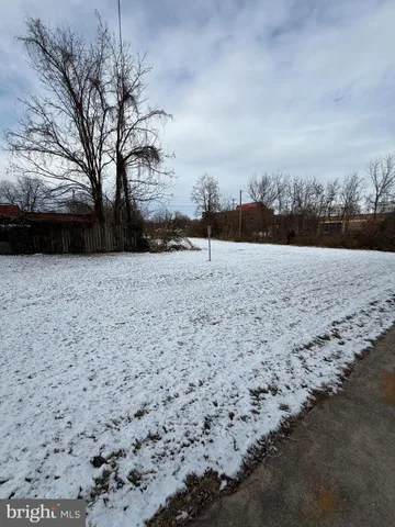 $3,800 | 3003 Preston Avenue, Alexandria, VA 22306