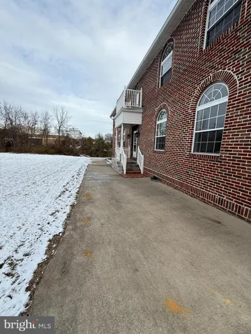 $3,800 | 3003 Preston Avenue, Alexandria, VA 22306