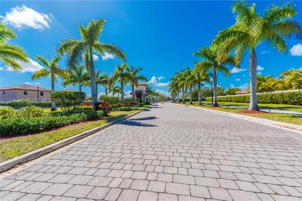 $3,500 | 2541 Southeast 1st Street, Homestead, FL 33033