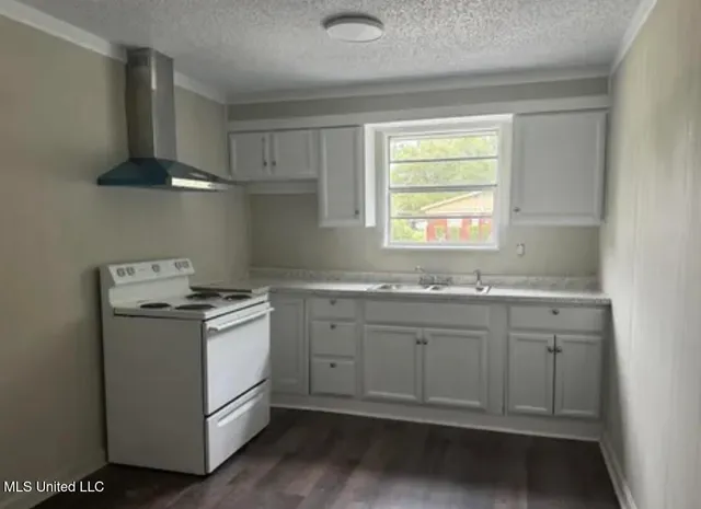 $95,000 | 5406 Community Avenue, Moss Point, MS 39563