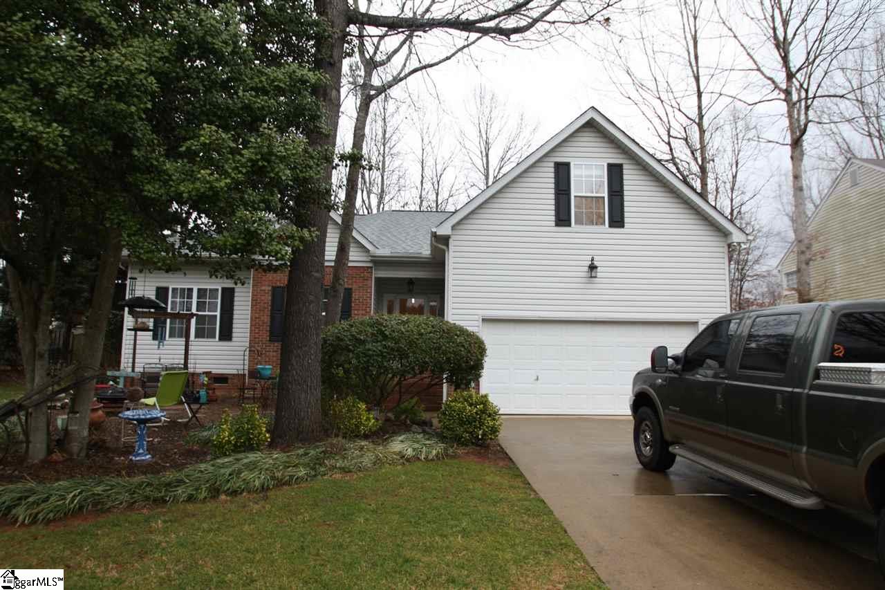 415 Roberts Road Taylors, SC 29687 - Photo 1 of 28 Gallery Image 1