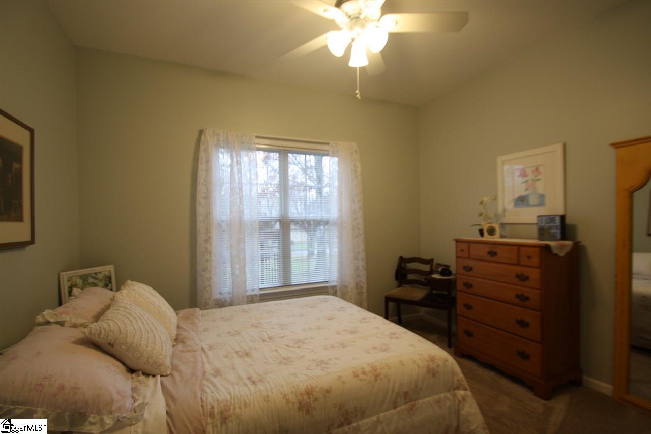 415 Roberts Road Taylors, SC 29687 - Photo 15 of 28 Gallery Image 15