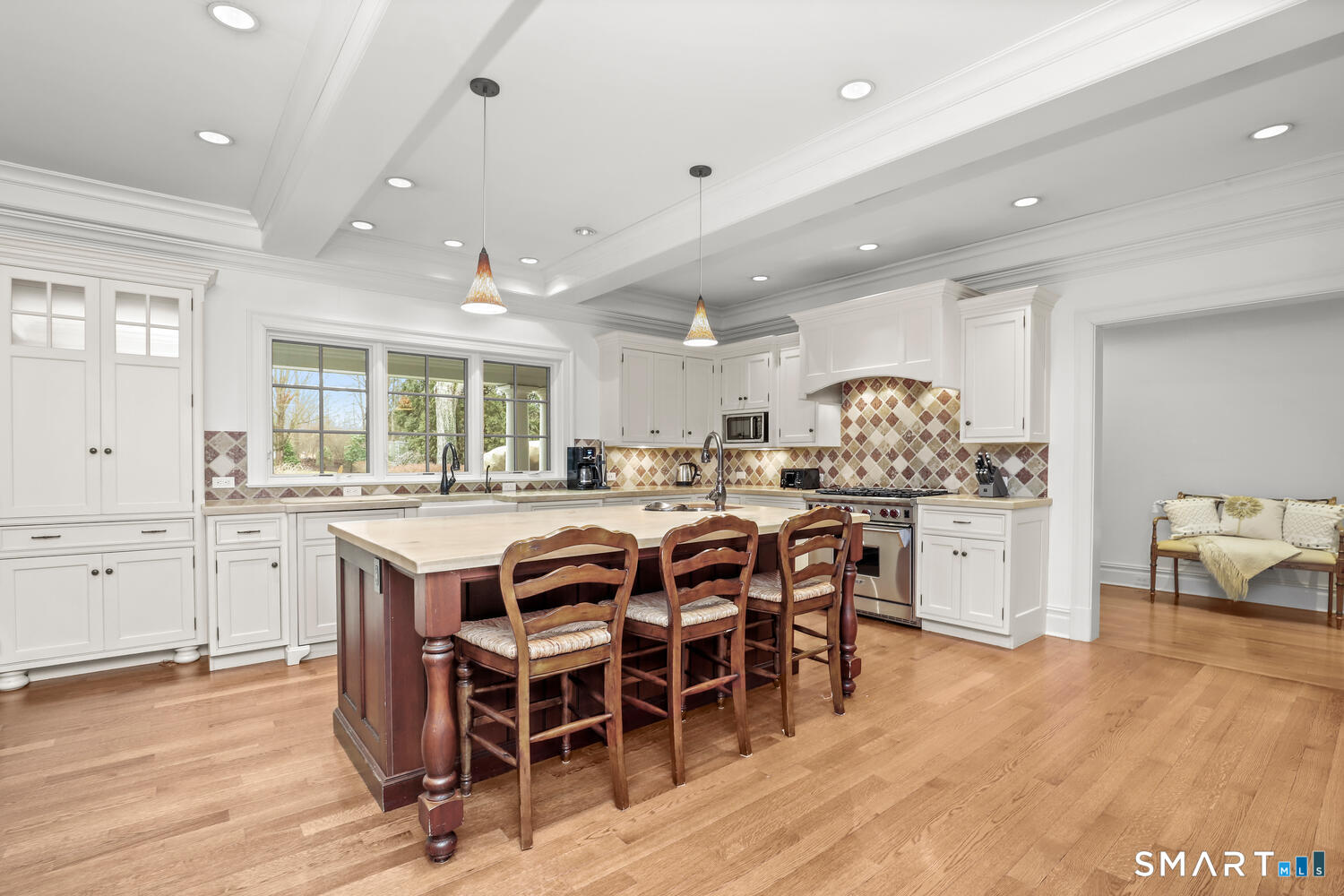 1300 Rock Rimmon Road Stamford, CT 06903 - Photo 4 of 35