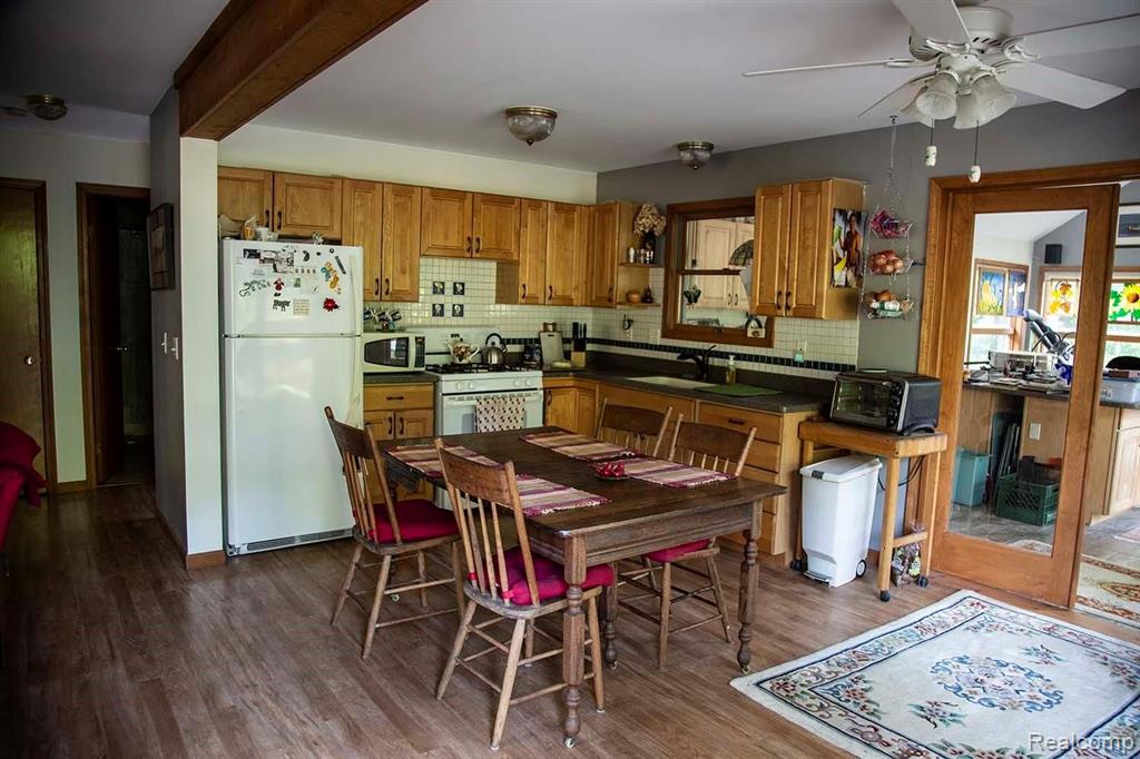 1715 Arenac State Road Omer, MI 48749 - Photo 3 of 22 Gallery Image 3