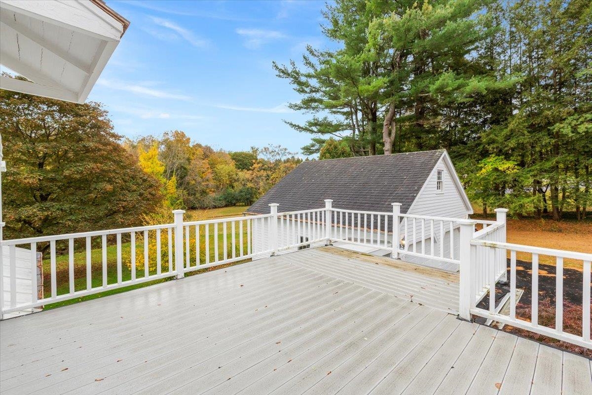 134 Monument Avenue Bennington, VT 05201 - Photo 33 of 39