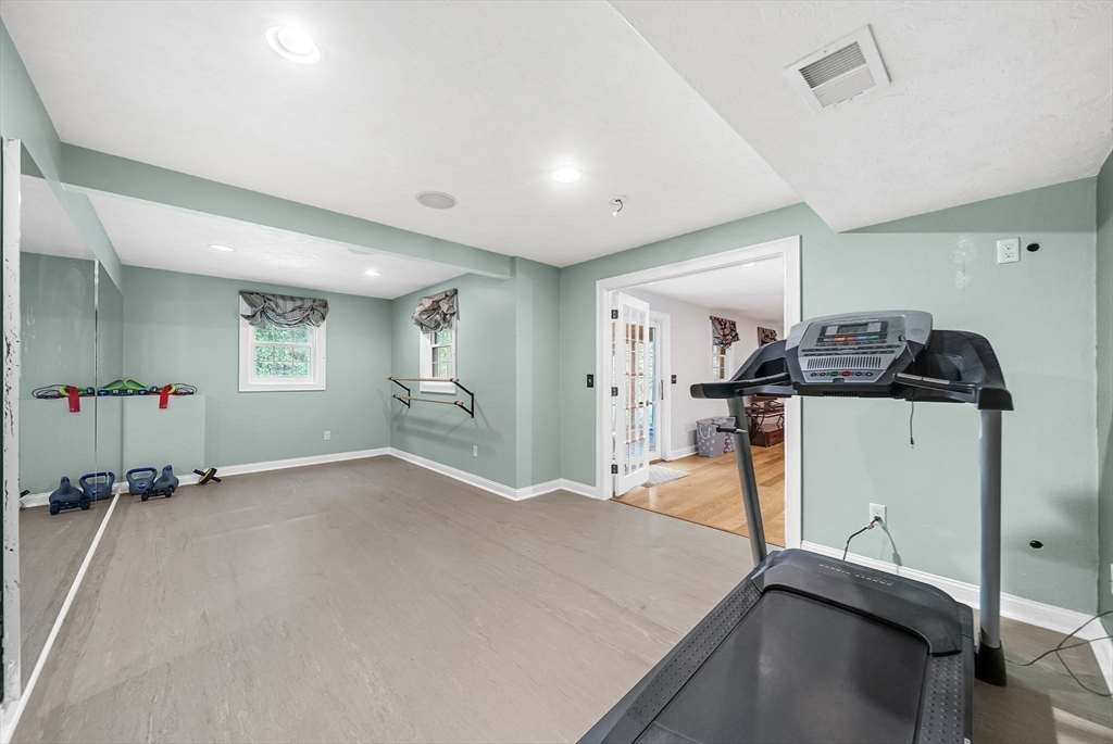 1125 Burroughs Road Boxborough, MA 01719 - Photo 35 of 42